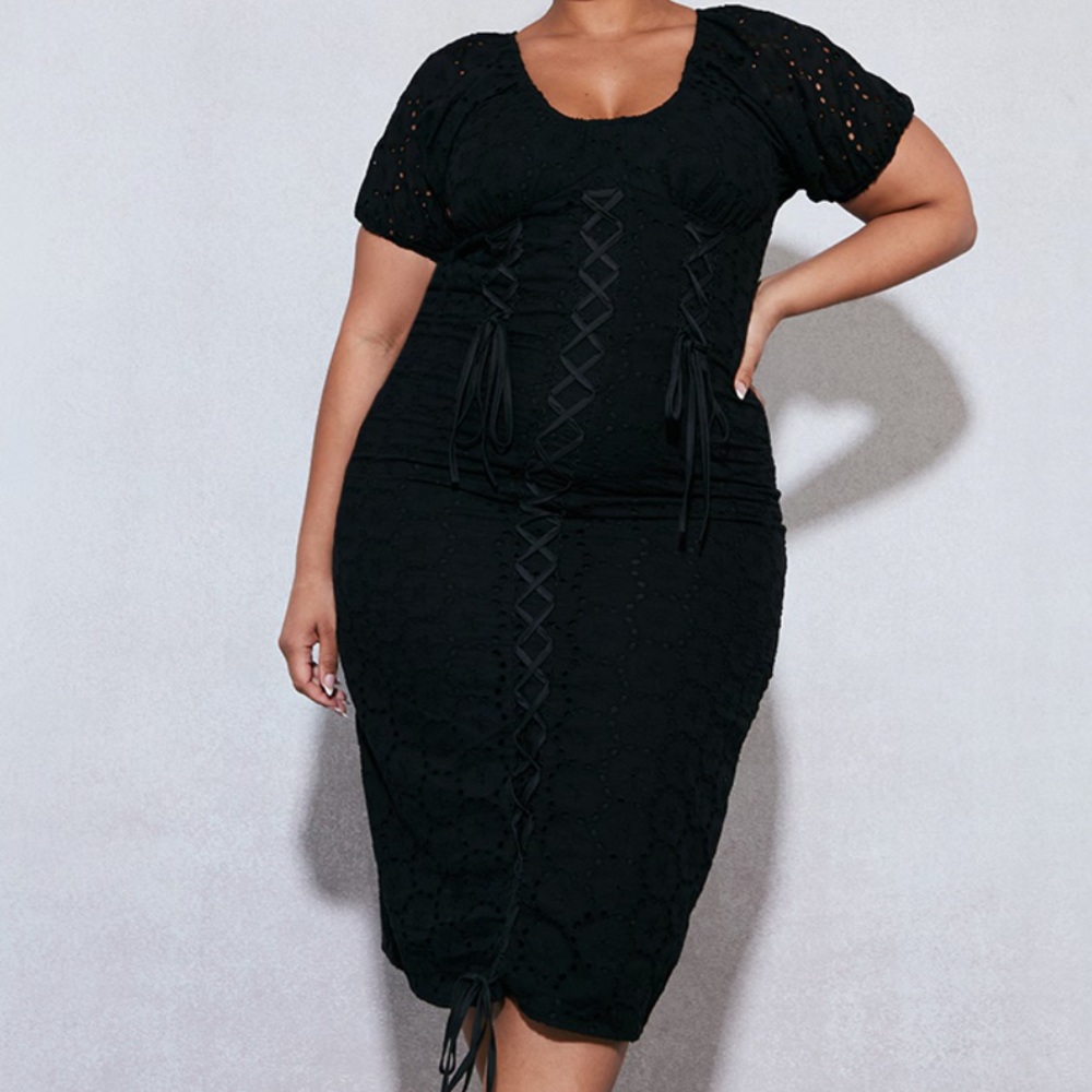 PrettyLittleThing Black Broderie Anglaise Lace Up Midi Dress